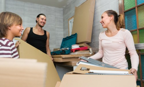 Man and van removals team working in Tottenham street